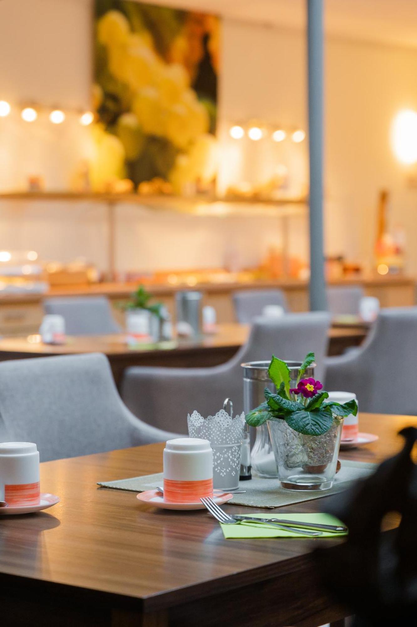 Hotel&Café Ritter von Böhl Deidesheim Esterno foto